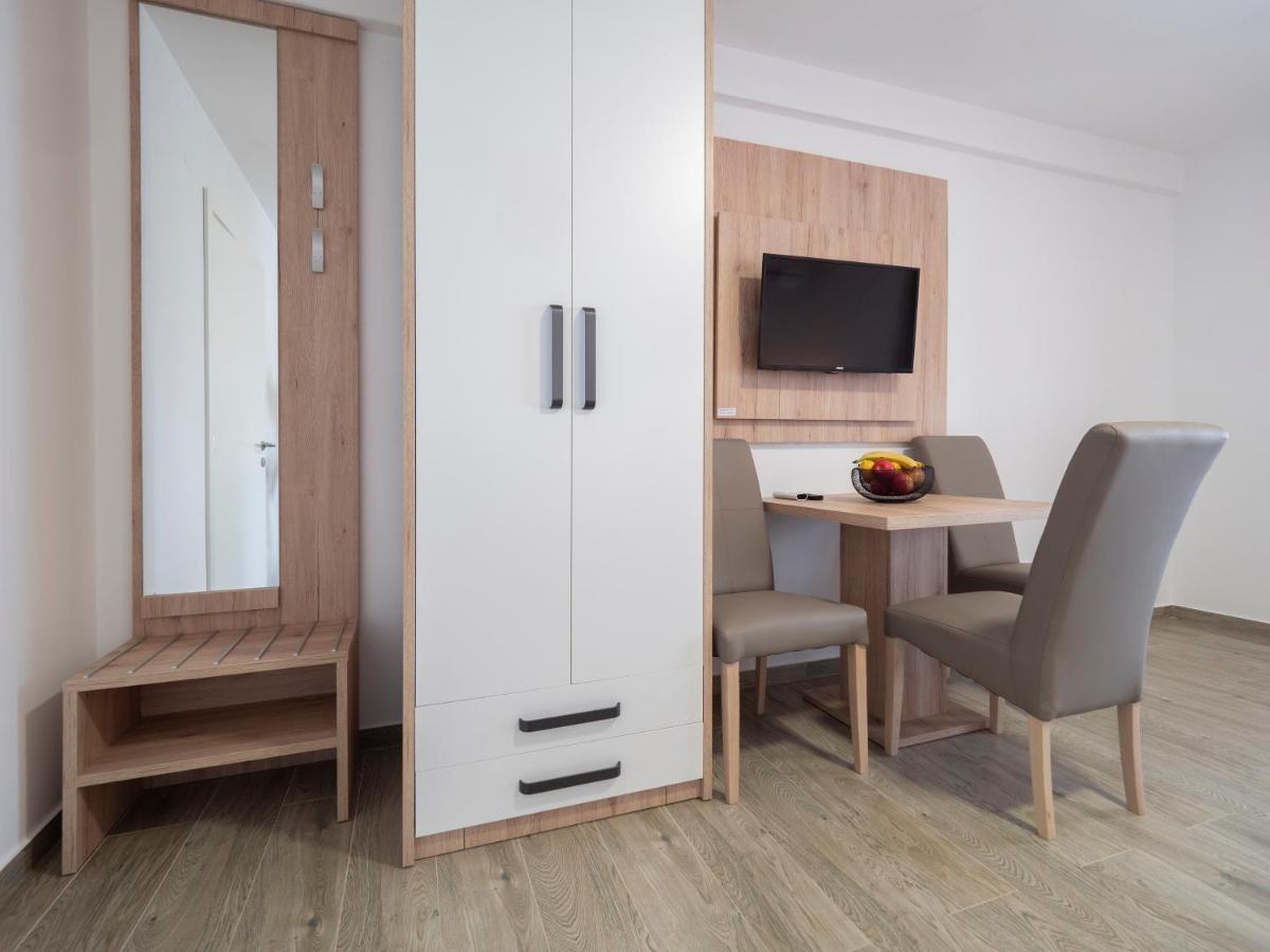 Studio Apartments Marea 2 บุดวา ภายนอก รูปภาพ