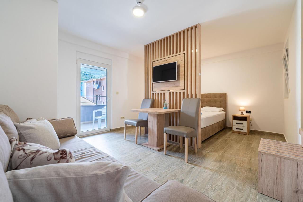 Studio Apartments Marea 2 บุดวา ภายนอก รูปภาพ